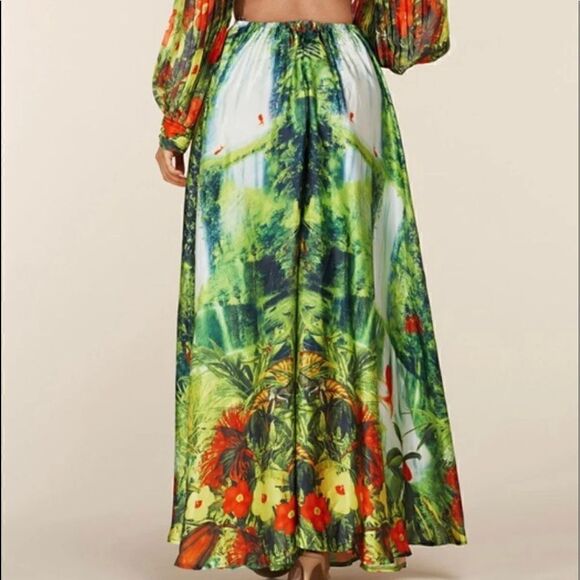 Tropical Waterfalls Maxi Dress - Picture 3 of 16